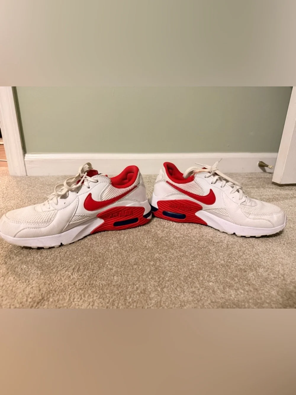 Nike Air Max with Red Swoosh - Picture 3 of 6